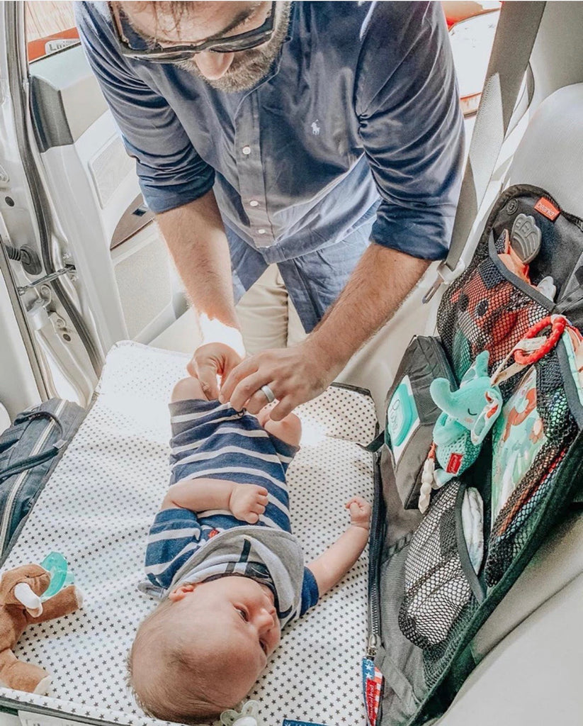 mobile changing station | black