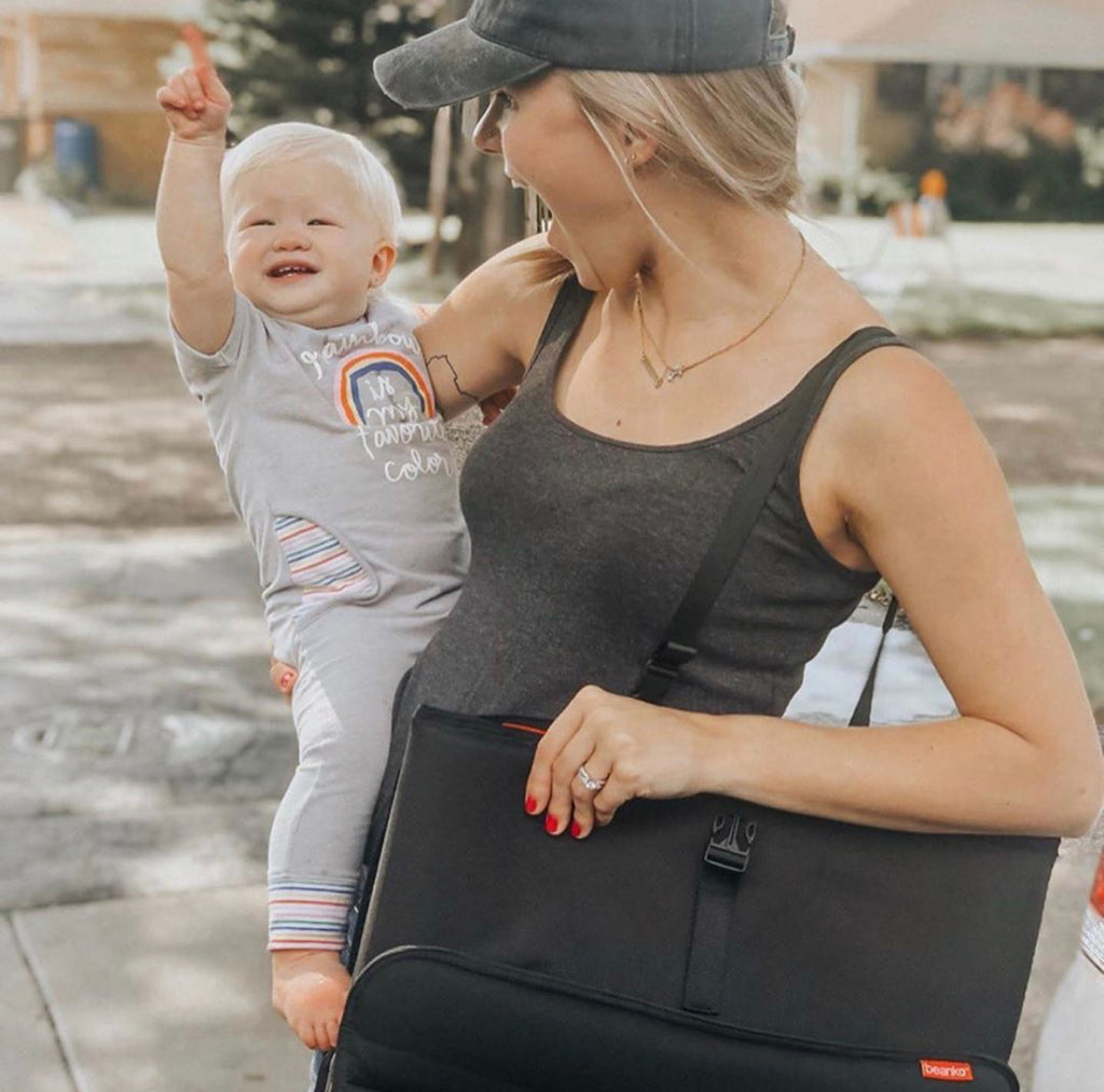 mobile changing station | black