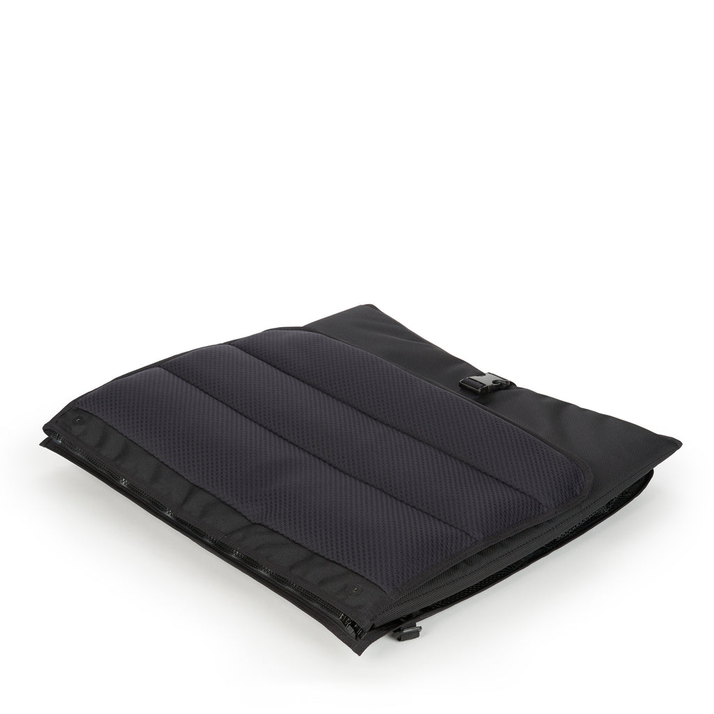 mobile changing station | black